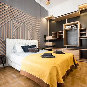 Appartamento Deluxe Quentin Next To The Fashion Street