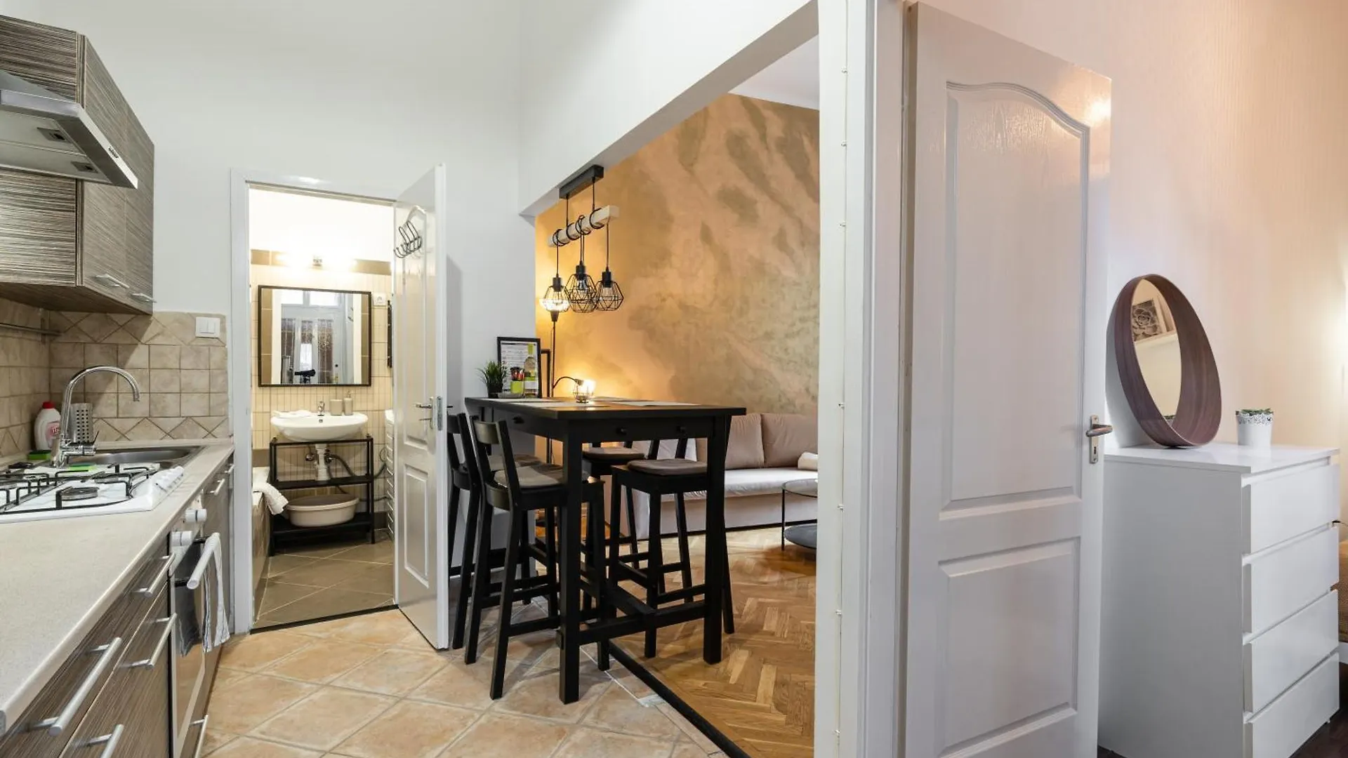 Elizabeth Gold Apartment Budapest 0*,  Ungheria