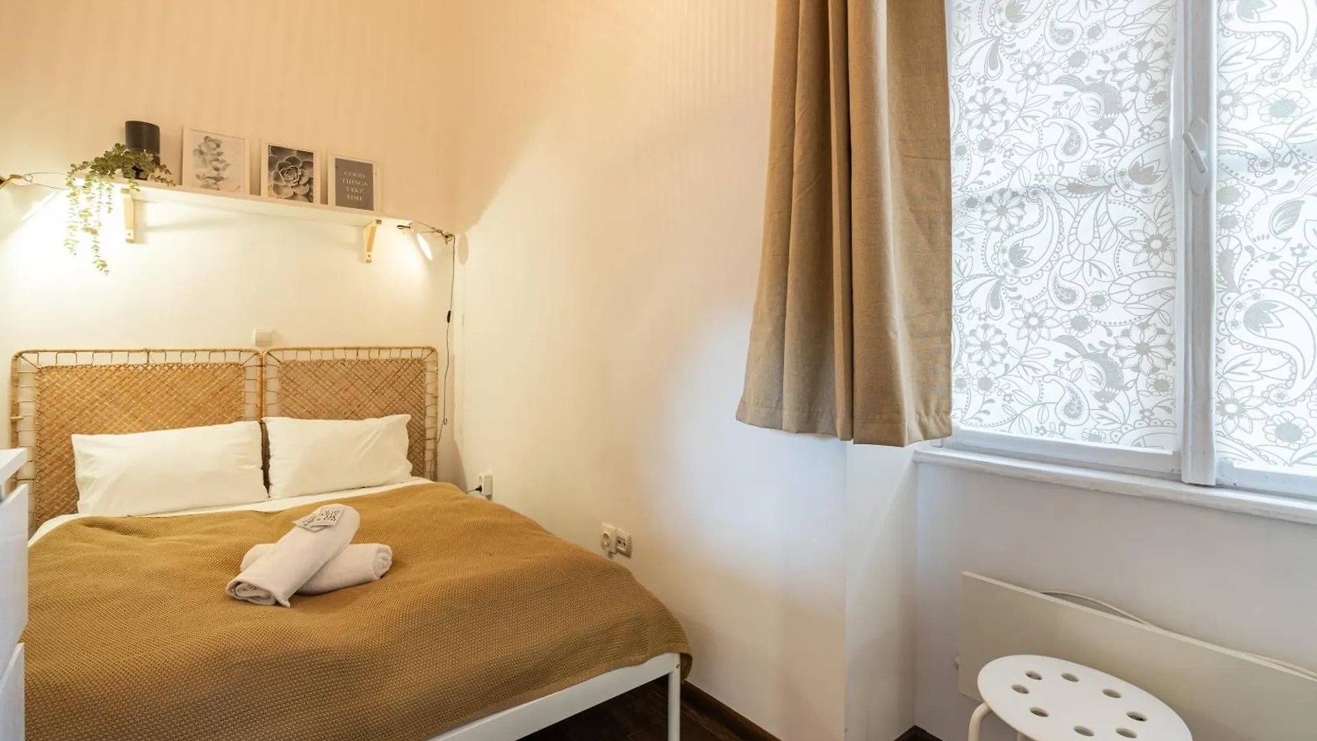 Elizabeth Gold Apartment Budapest